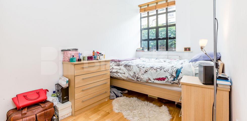 			FACTORY CONVERSION!, 1 Bedroom, 1 bath, 1 reception Flat			 Hertslet Road, HOLLOWAY